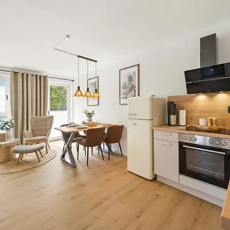 Apartment Neu! Modernes Tierbach 23 - Balkon, Privatparkplatz&smarttv! Emden