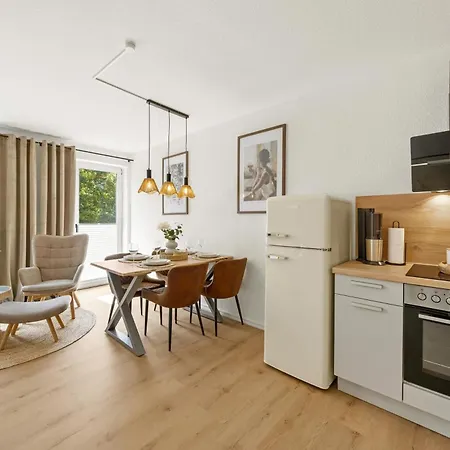 Neu! Modernes Tierbach 23 - Balkon, Privatparkplatz&smarttv! Apartment Emden